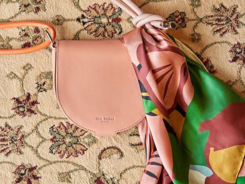 RALPH LAUREN TED BAKER PAUL SHARK ΕΞΟΥΣΙΟΔΟΤΗΜΕΝΟ ΚΑΤΑΣΤΗΜΑ ΣΤΟΝ ΠΕΙΡΑΙΑ